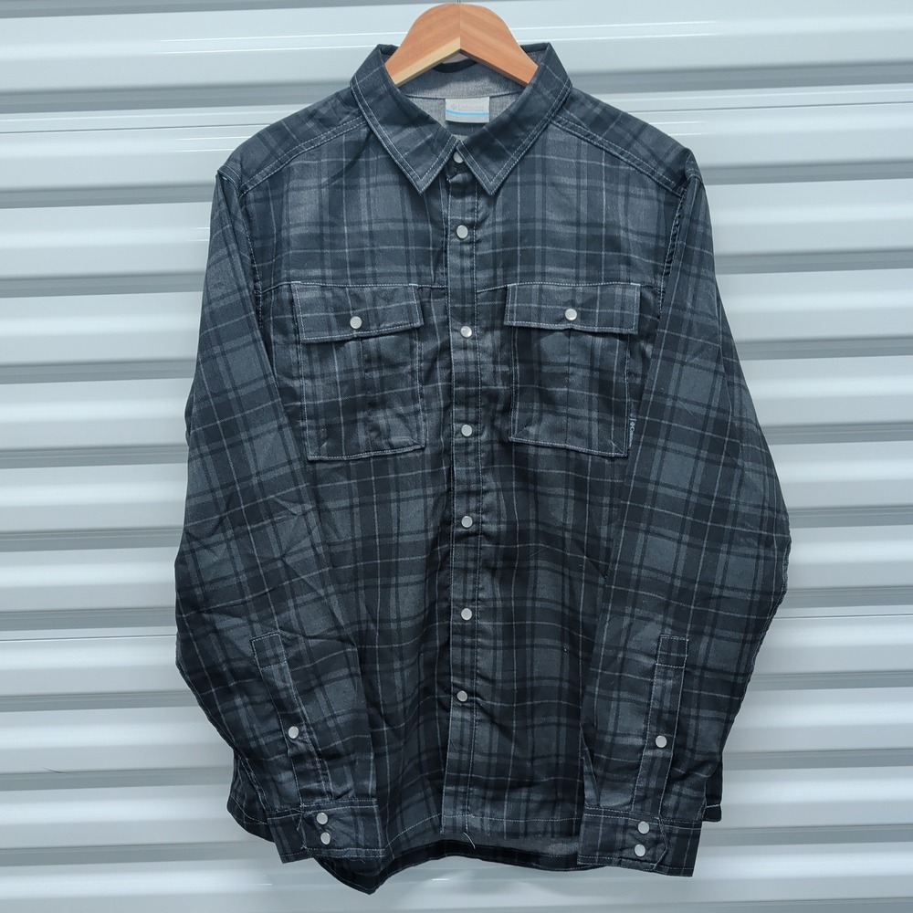 Columbia Shirt Size M Men Gray Black Plaid Snap Front Long Sleeve Pockets XM0557 — photo 2